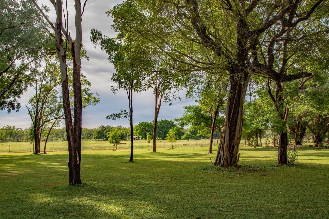 Banyan Tree Hotel Batchelor ภายนอก รูปภาพ