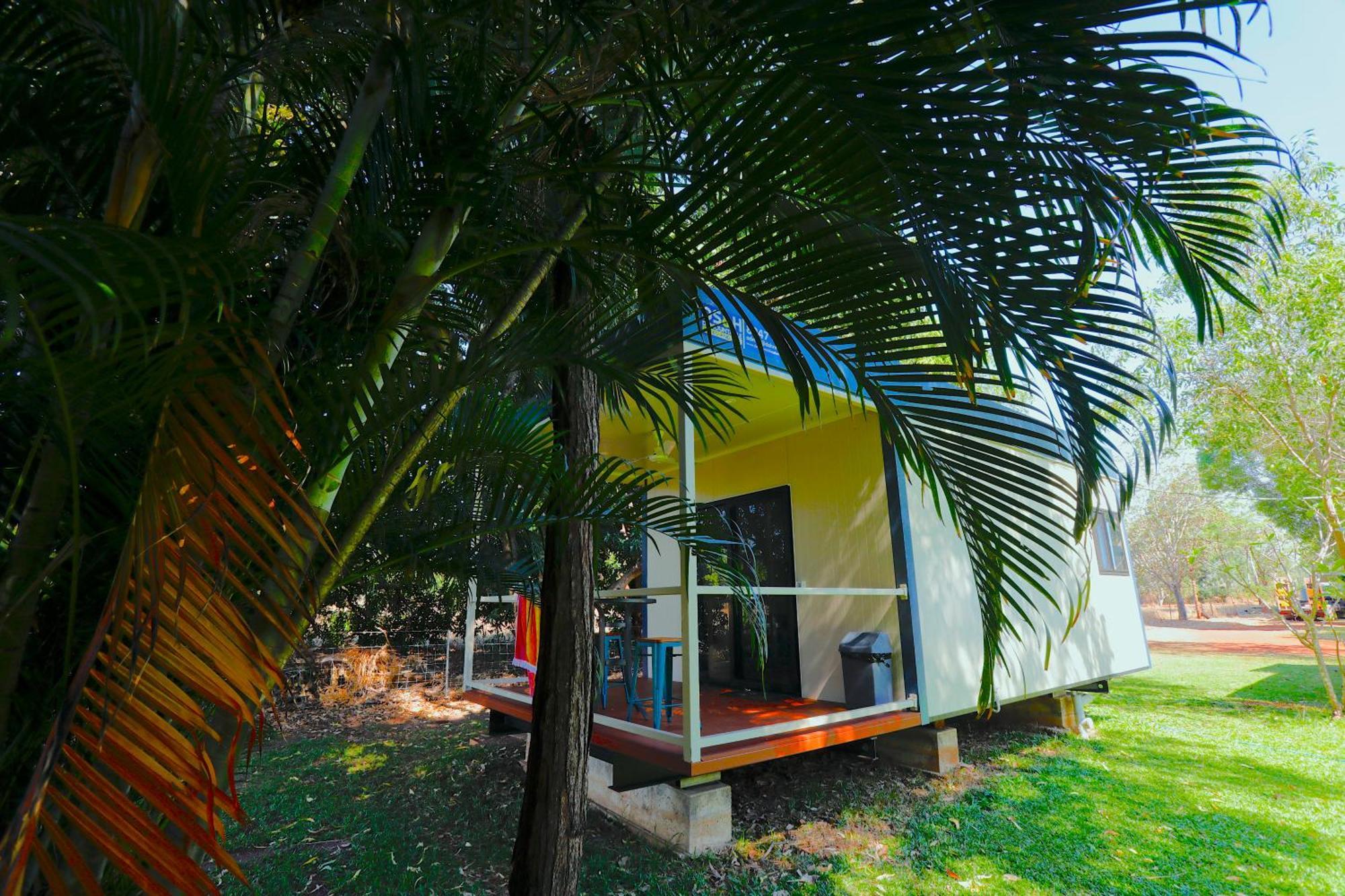 Banyan Tree Hotel Batchelor ภายนอก รูปภาพ